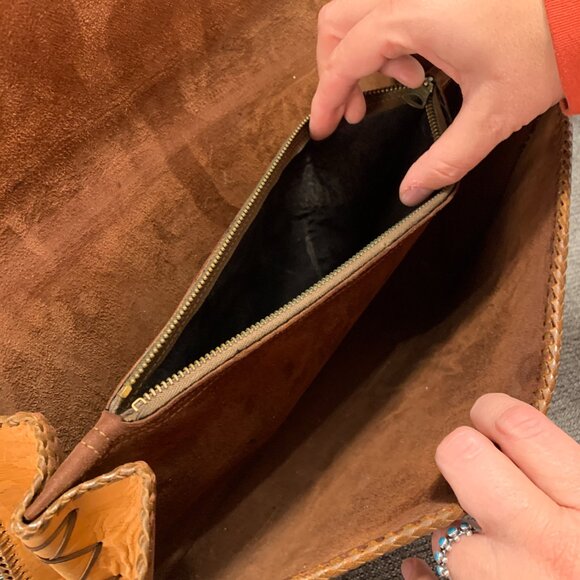 Vintage Hand Tooled Leather Noami Purse - floral large case handmade handbag - Picture 10 of 16